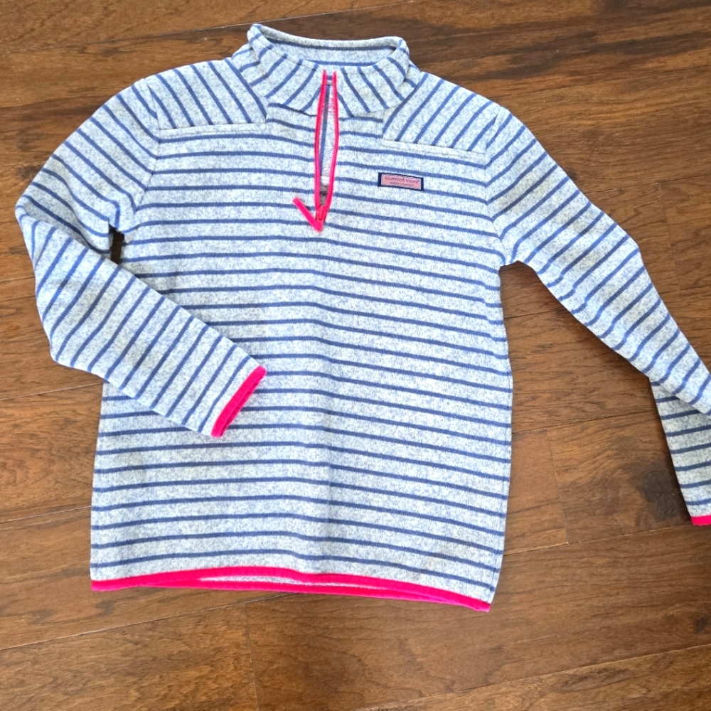 Vinyard Vines 100% Polester 1/4 Zip Sweatshirt. Nwot GIRLS LARGE 14